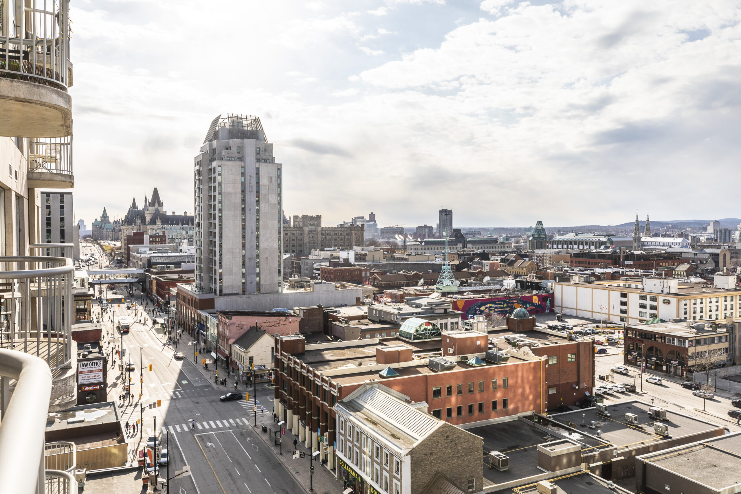 **SOLD** 200 RIDEAU ST 1301 BYWARD MARKET CONDO Chris Steeves