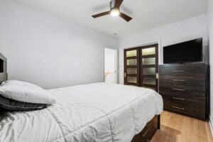 62 YOUNG ST - OTTAWA CIVIC HOSPITAL AREA - HOUSE FOR SALE